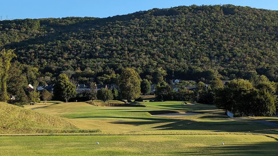 A photo of Black Creek Club's first hole from the tee box