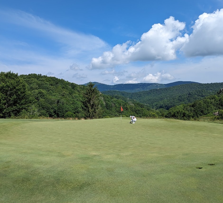 The fifth green at Diamond Creek Golf Club