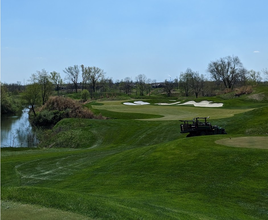 A view from the tee box of the fourth hole at Victoria National Golf Club