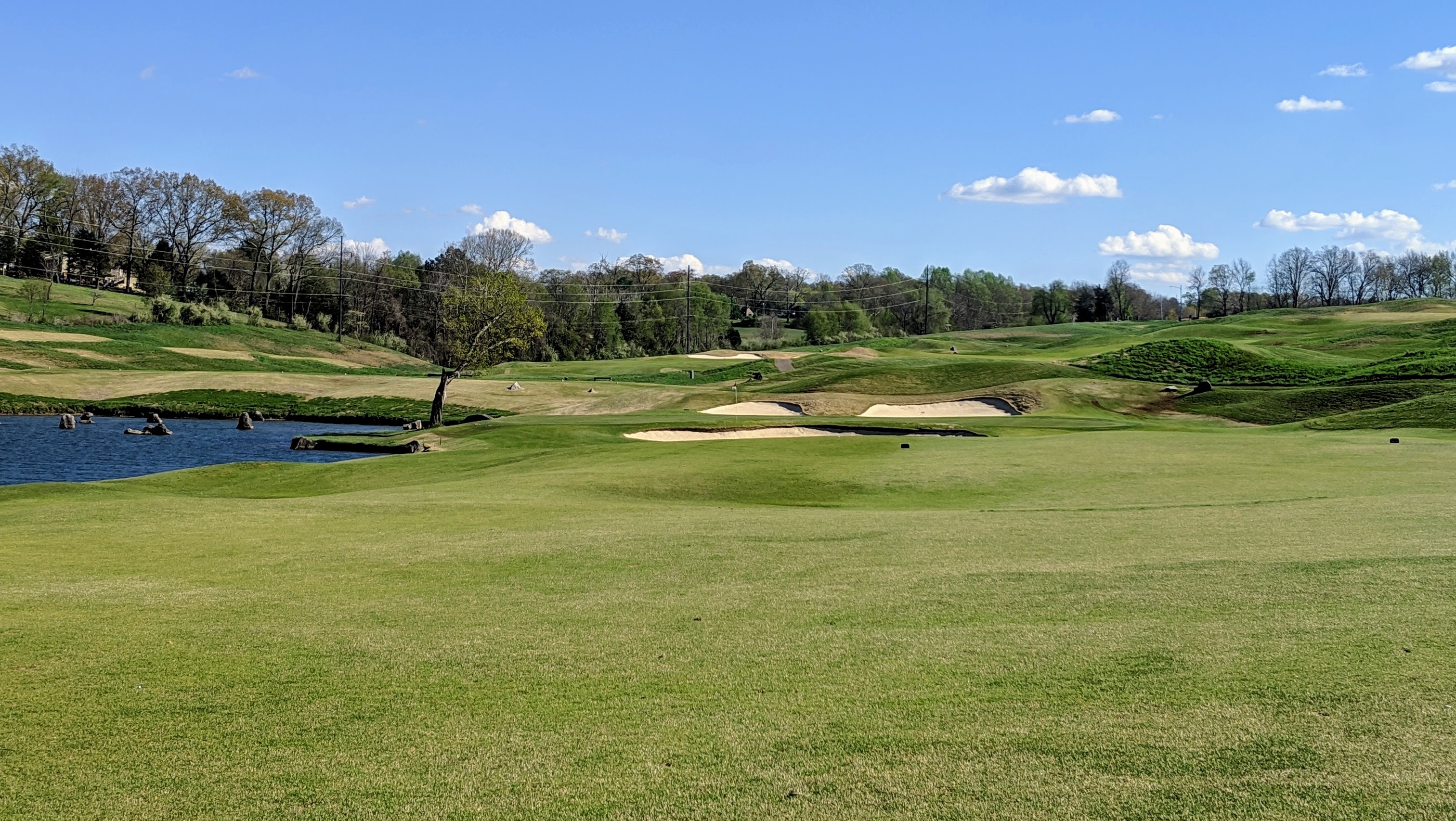 A photo of GreyStone Golf Club from the seventeenth hole.