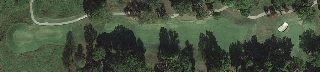 An overhead view of the fifth hole at GreyStone Golf Club