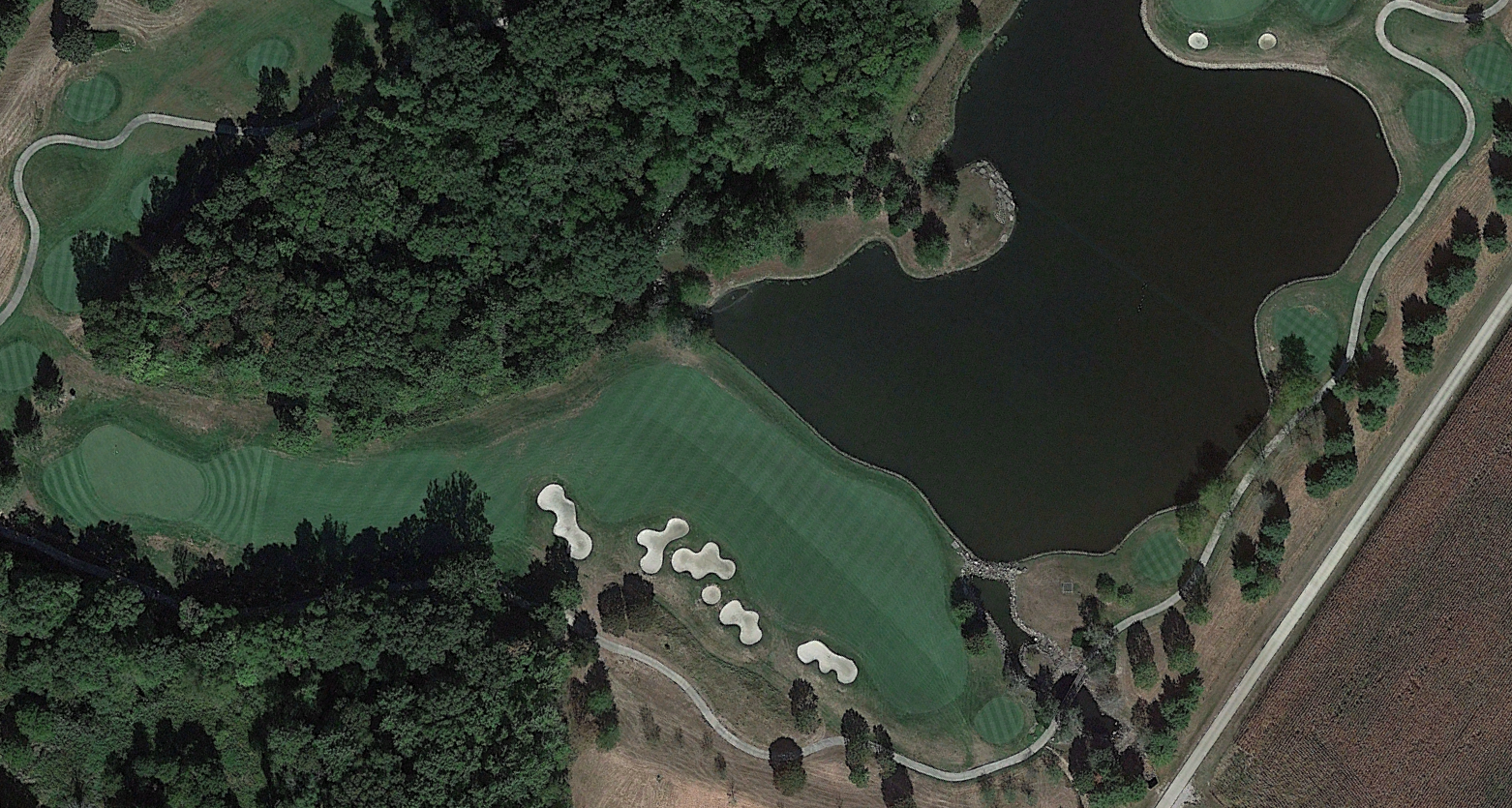 An overhead view of the fourth hole at Canyata Golf Club