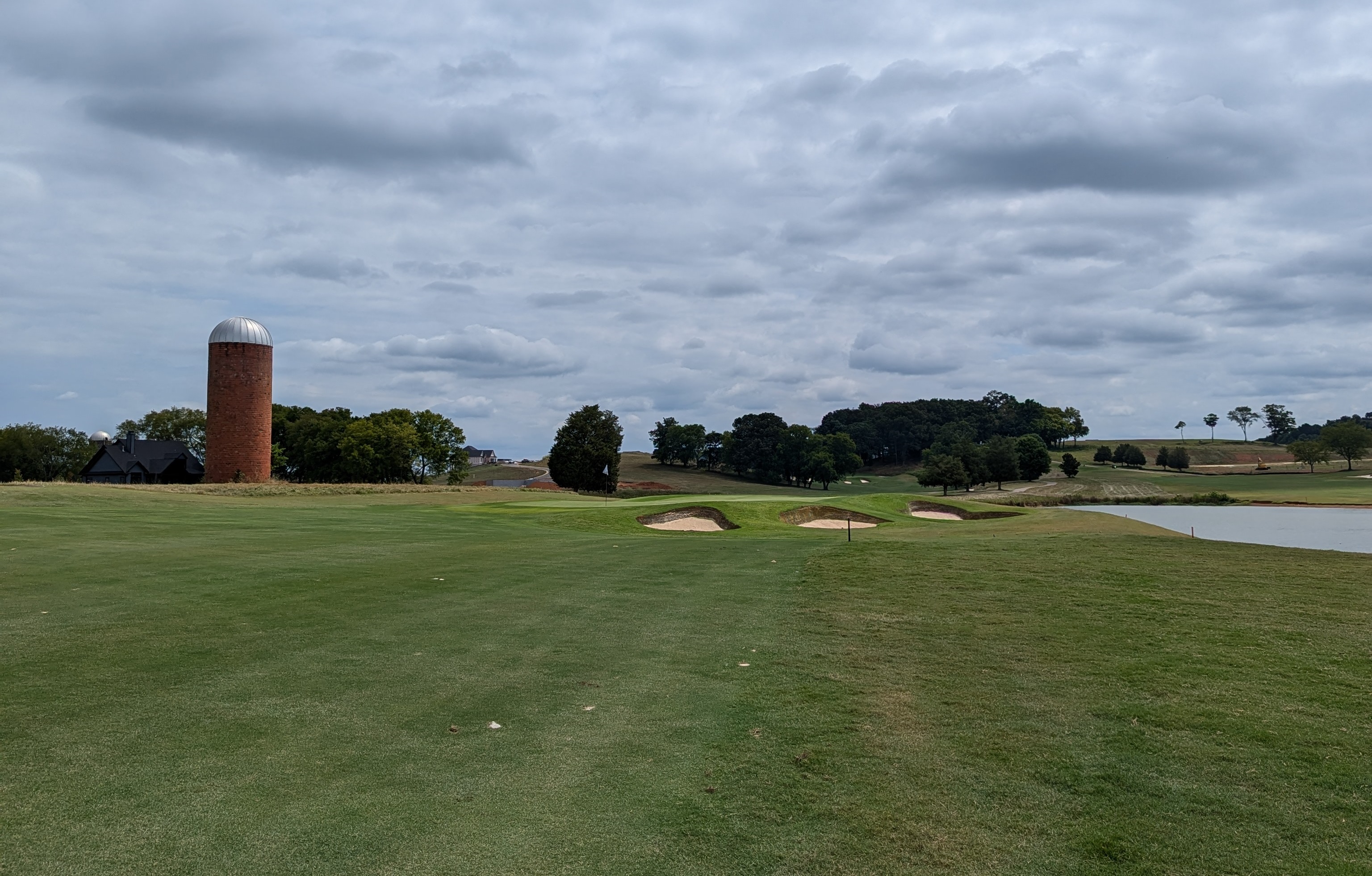 The first hole at Tennessee National Golf Club