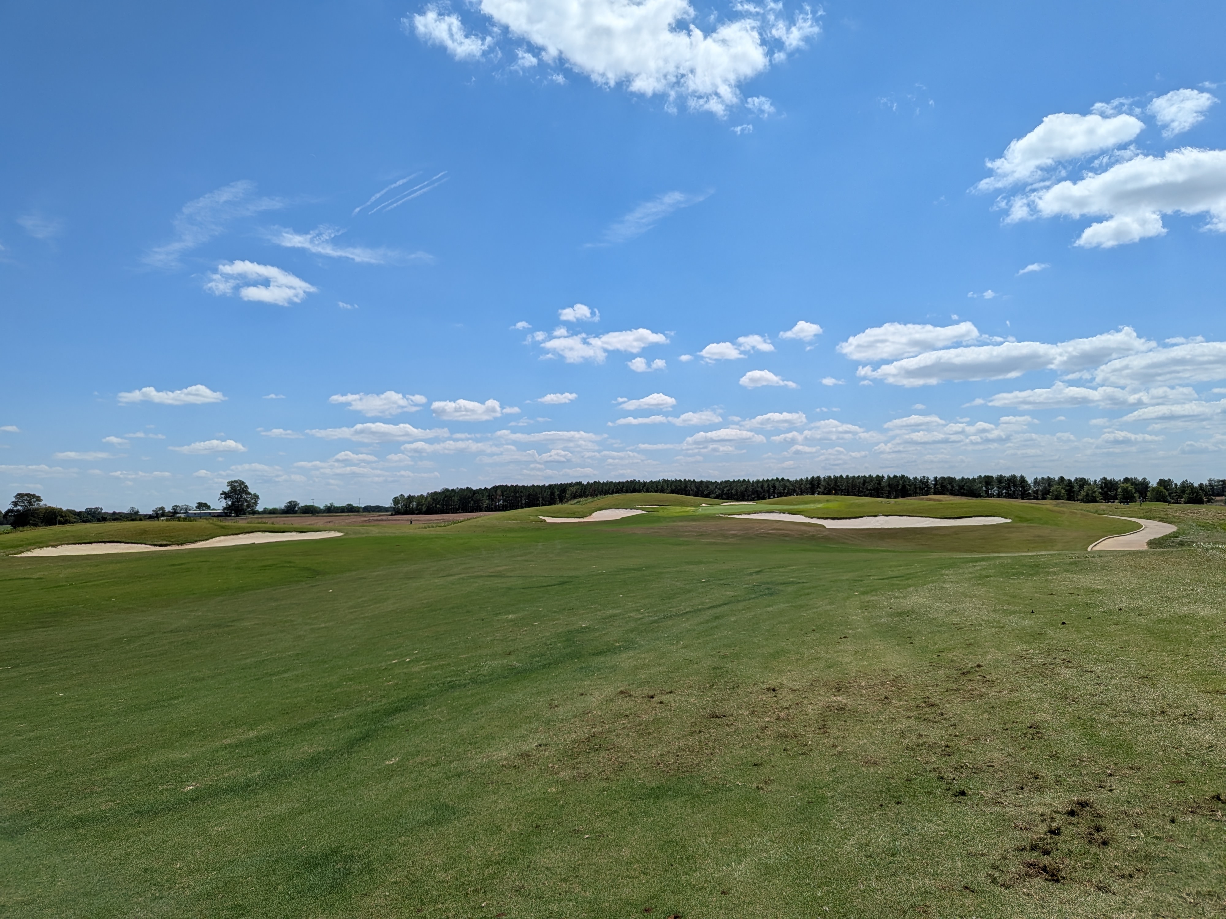 The approach shot at the third hole at The Shoals' Fighting Joe