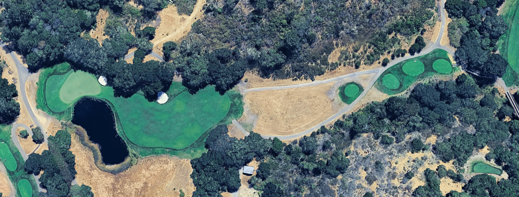An overhead view of the sixteenth hole at Mayacama Golf Club